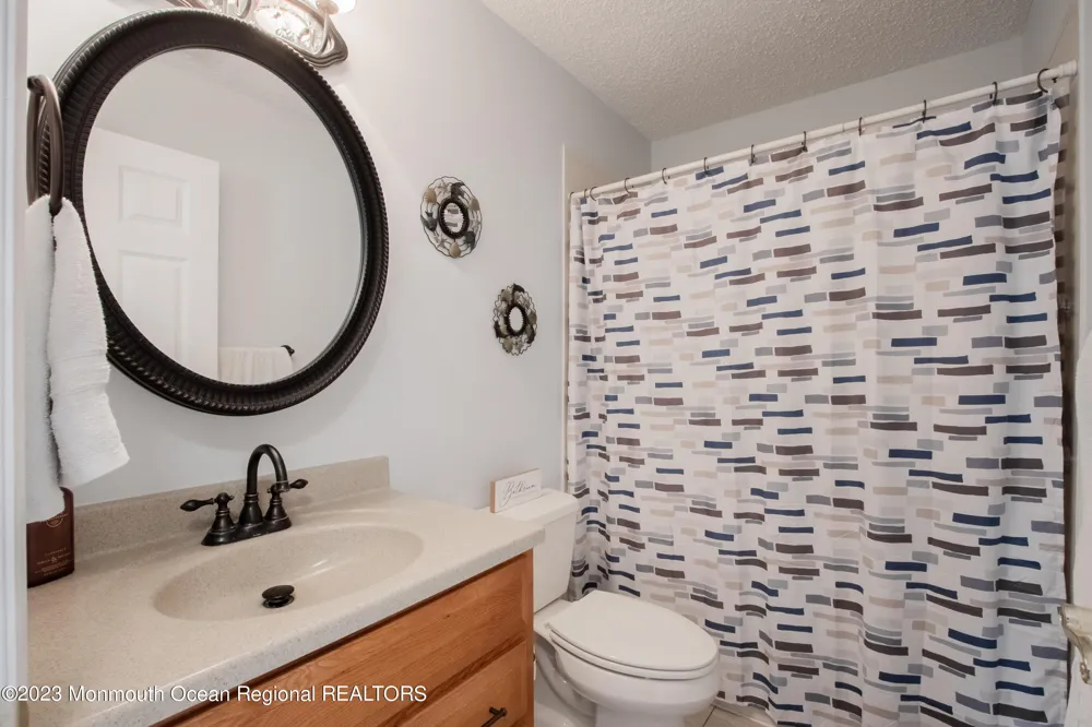49 Williamsburg Drive Tinton Falls, NJ 07753