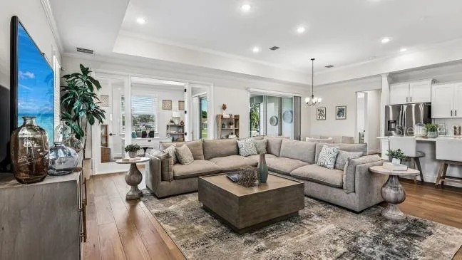 30653 PRESTWICK AVENUE Sorrento, FL 32776