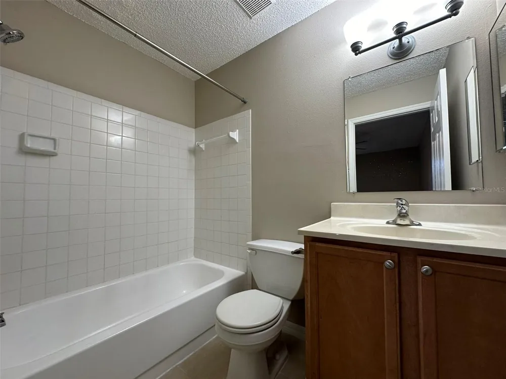 209 LAKE BROOK CIRCLE #103 Brandon, FL 33511