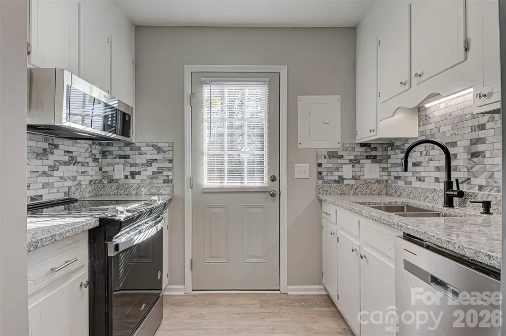 525 12th Street SW #17 Hickory, NC 28601