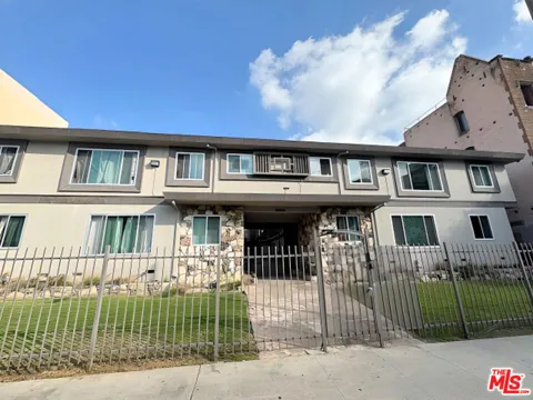 228 Mariposa Avenue #2