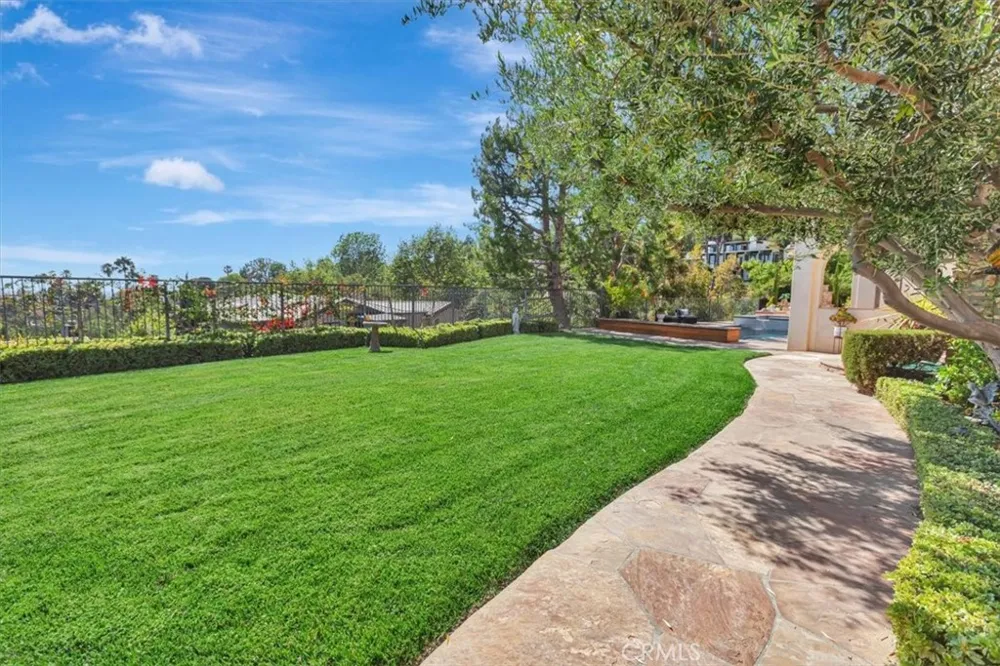11451 Plantero Drive North Tustin, CA 92705