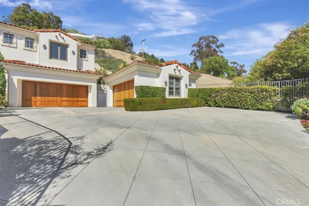 11451 Plantero Drive North Tustin, CA 92705