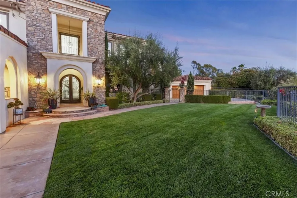 11451 Plantero Drive North Tustin, CA 92705