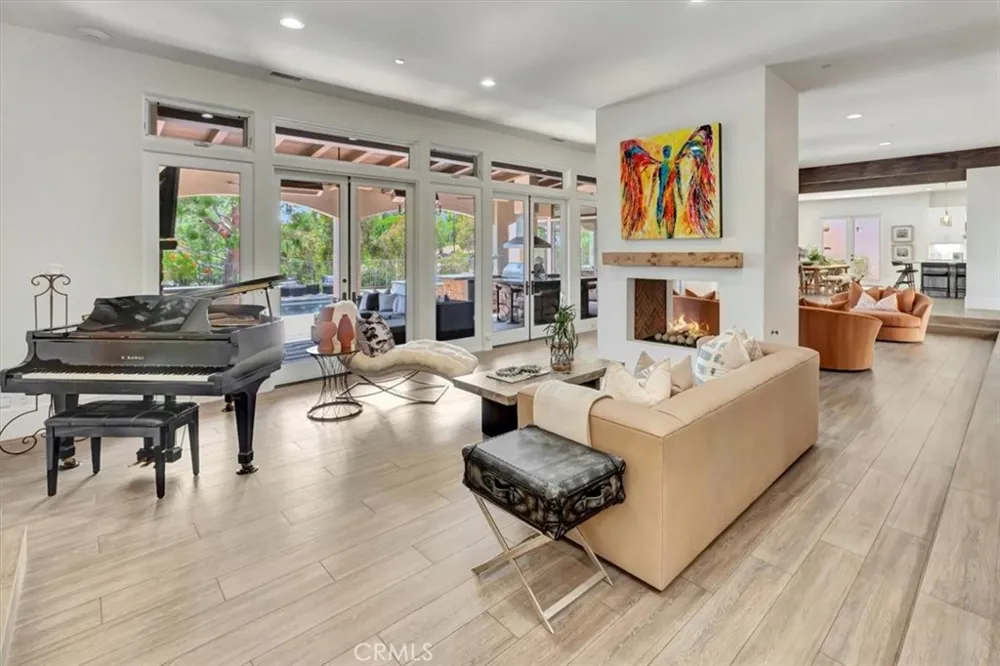 11451 Plantero Drive North Tustin, CA 92705