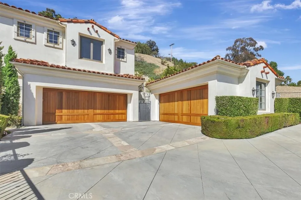 11451 Plantero Drive North Tustin, CA 92705