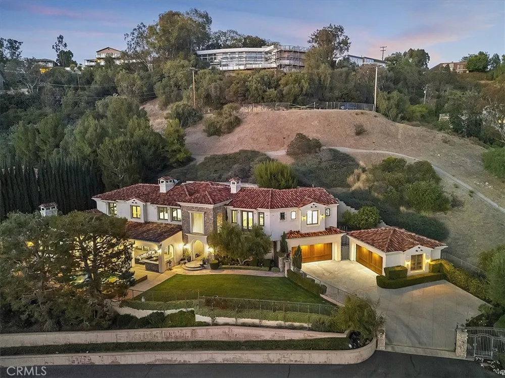11451 Plantero Drive North Tustin, CA 92705