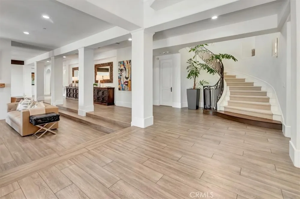 11451 Plantero Drive North Tustin, CA 92705