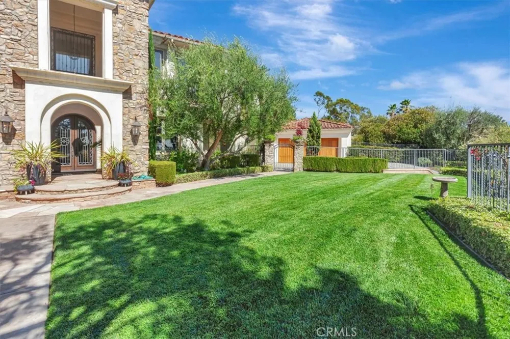11451 Plantero Drive North Tustin, CA 92705