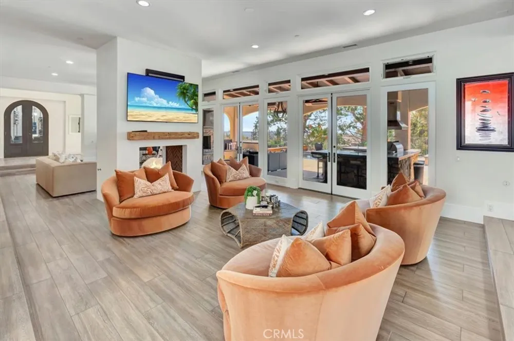 11451 Plantero Drive North Tustin, CA 92705