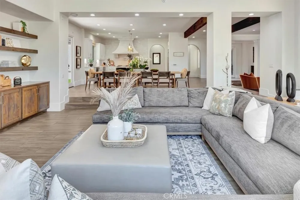 11451 Plantero Drive North Tustin, CA 92705