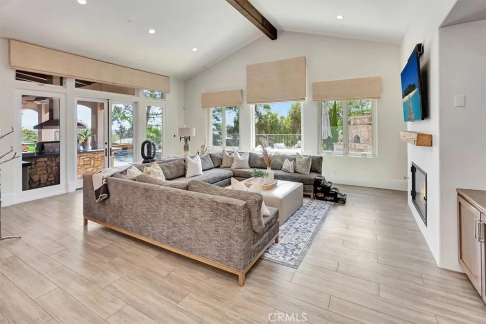 11451 Plantero Drive North Tustin, CA 92705