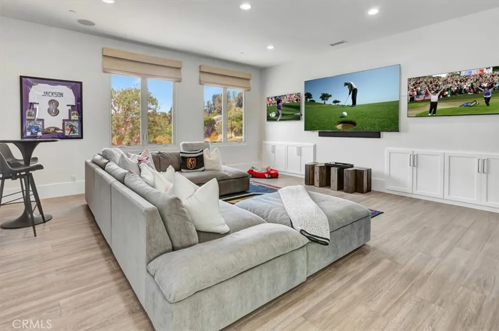 11451 Plantero Drive North Tustin, CA 92705