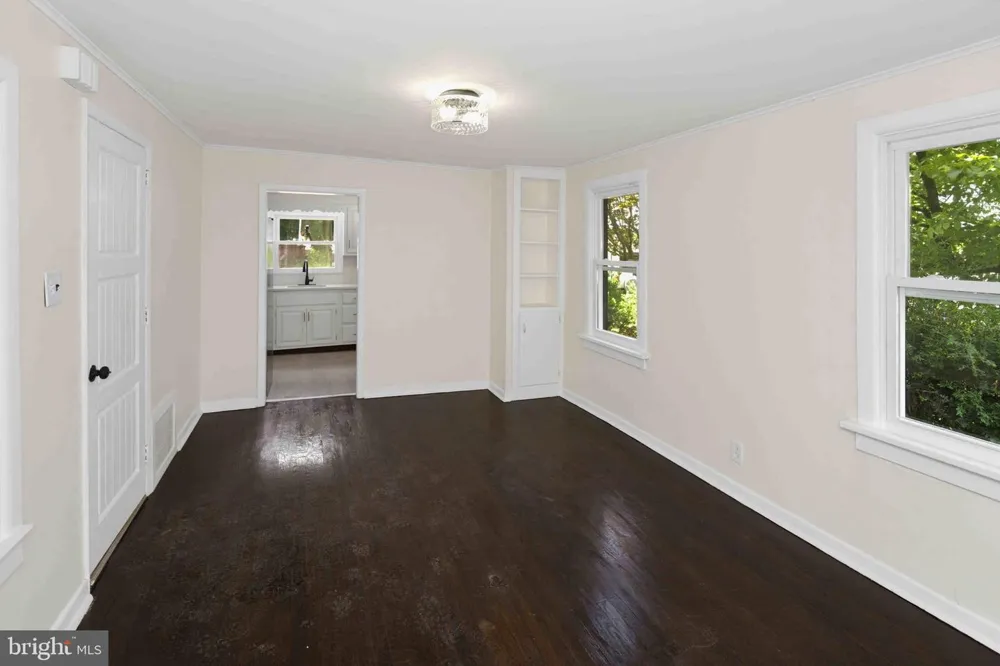 828 MILL ST Phillipsburg, NJ 08865