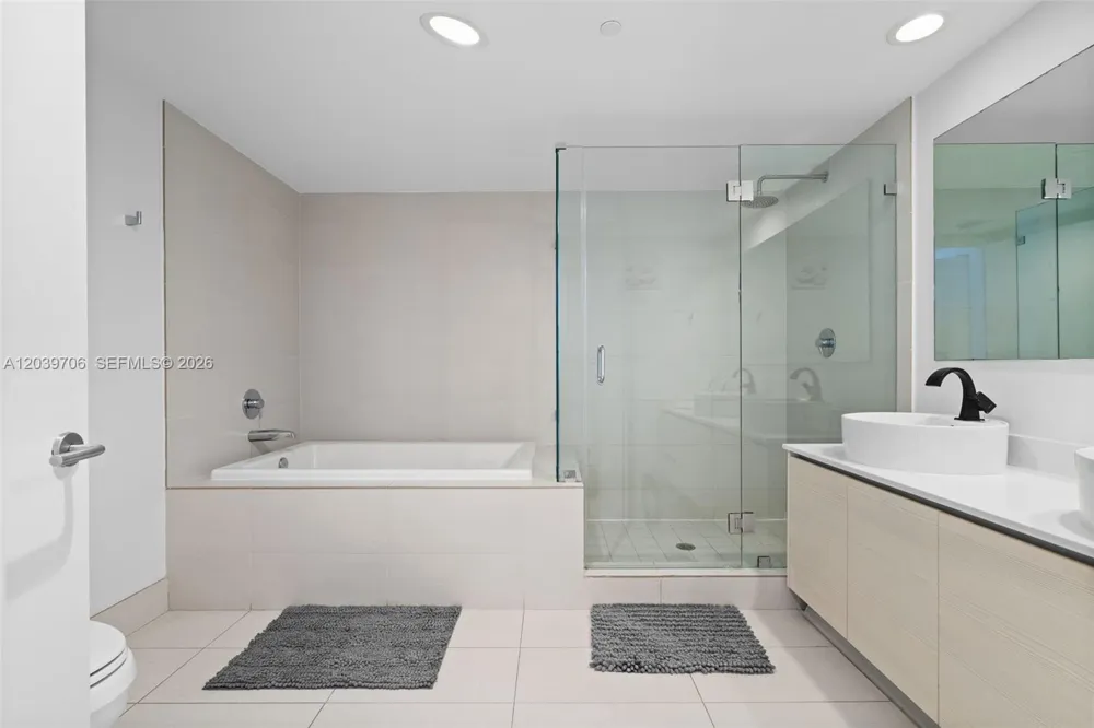 2600 E Hallandale Beach Blvd #T3001 Hallandale Beach, FL 33009