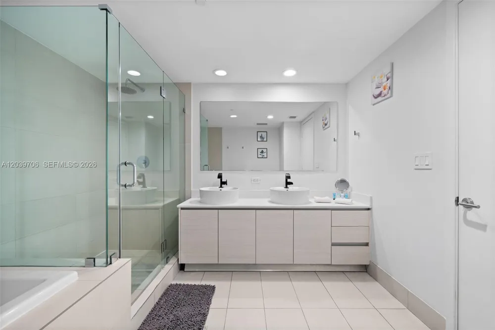 2600 E Hallandale Beach Blvd #T3001 Hallandale Beach, FL 33009