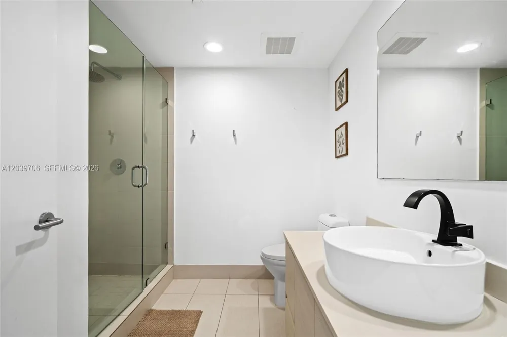 2600 E Hallandale Beach Blvd #T3001 Hallandale Beach, FL 33009