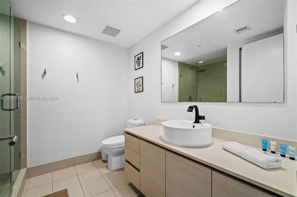 2600 E Hallandale Beach Blvd #T3001 Hallandale Beach, FL 33009