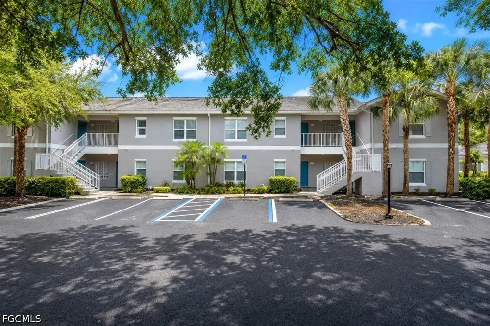 Summergate Circle #204 Fort Myers, FL 33913