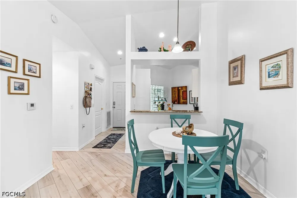 Summergate Circle #204 Fort Myers, FL 33913