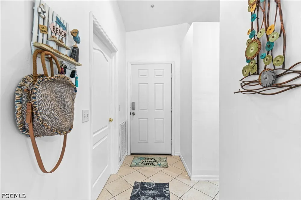 Summergate Circle #204 Fort Myers, FL 33913