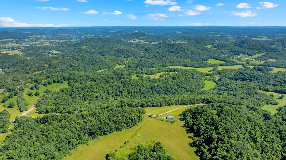 0 Wolf Hill Road Bethpage, TN 37022