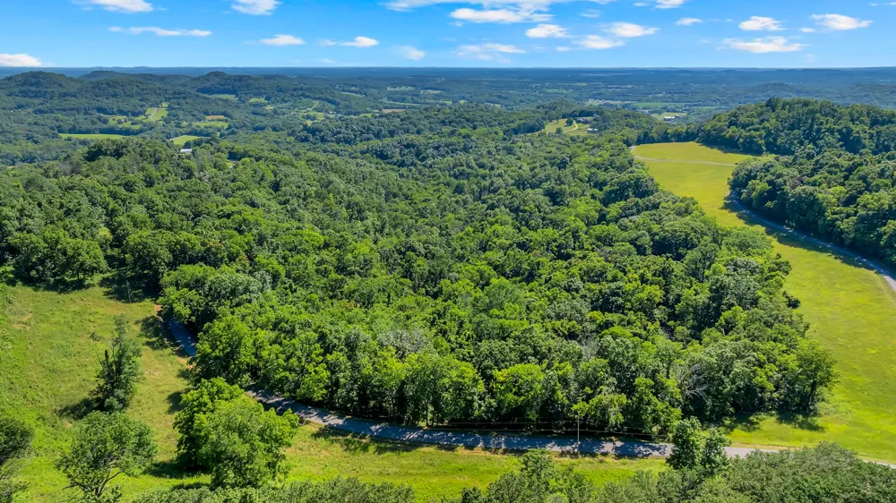 0 Wolf Hill Road Bethpage, TN 37022