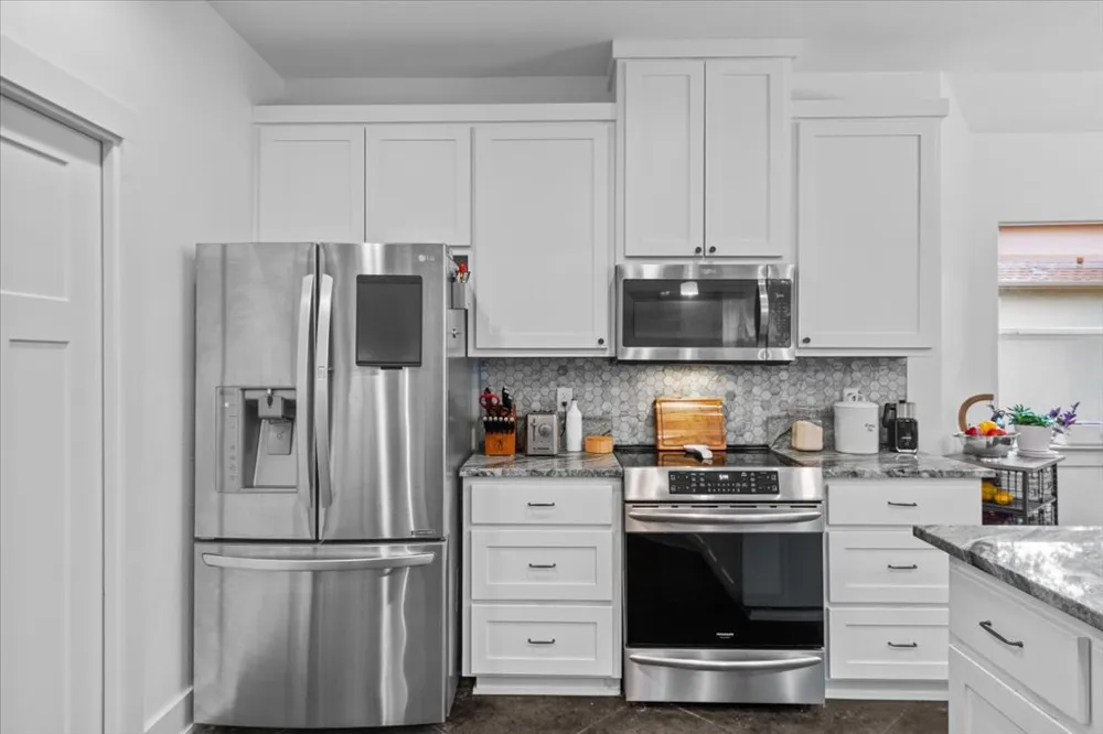 10304 Twin Lake Circle Dripping Springs, TX 78620