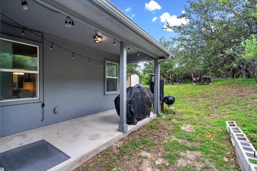 10304 Twin Lake Circle Dripping Springs, TX 78620