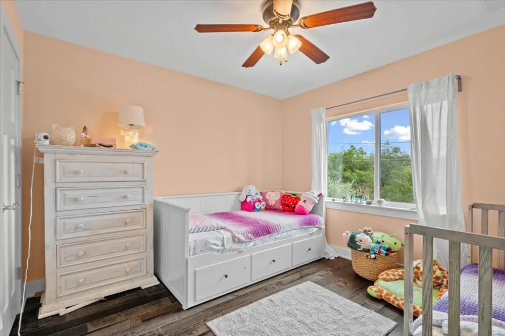 10304 Twin Lake Circle Dripping Springs, TX 78620