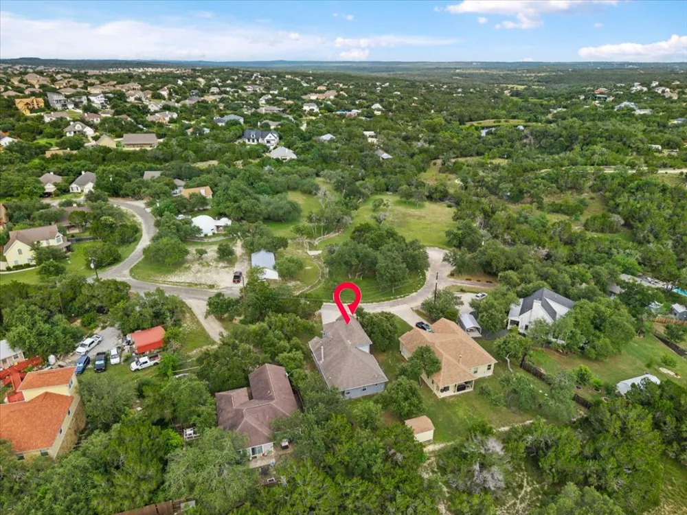 10304 Twin Lake Circle Dripping Springs, TX 78620