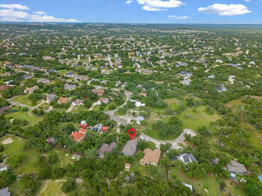 10304 Twin Lake Circle Dripping Springs, TX 78620