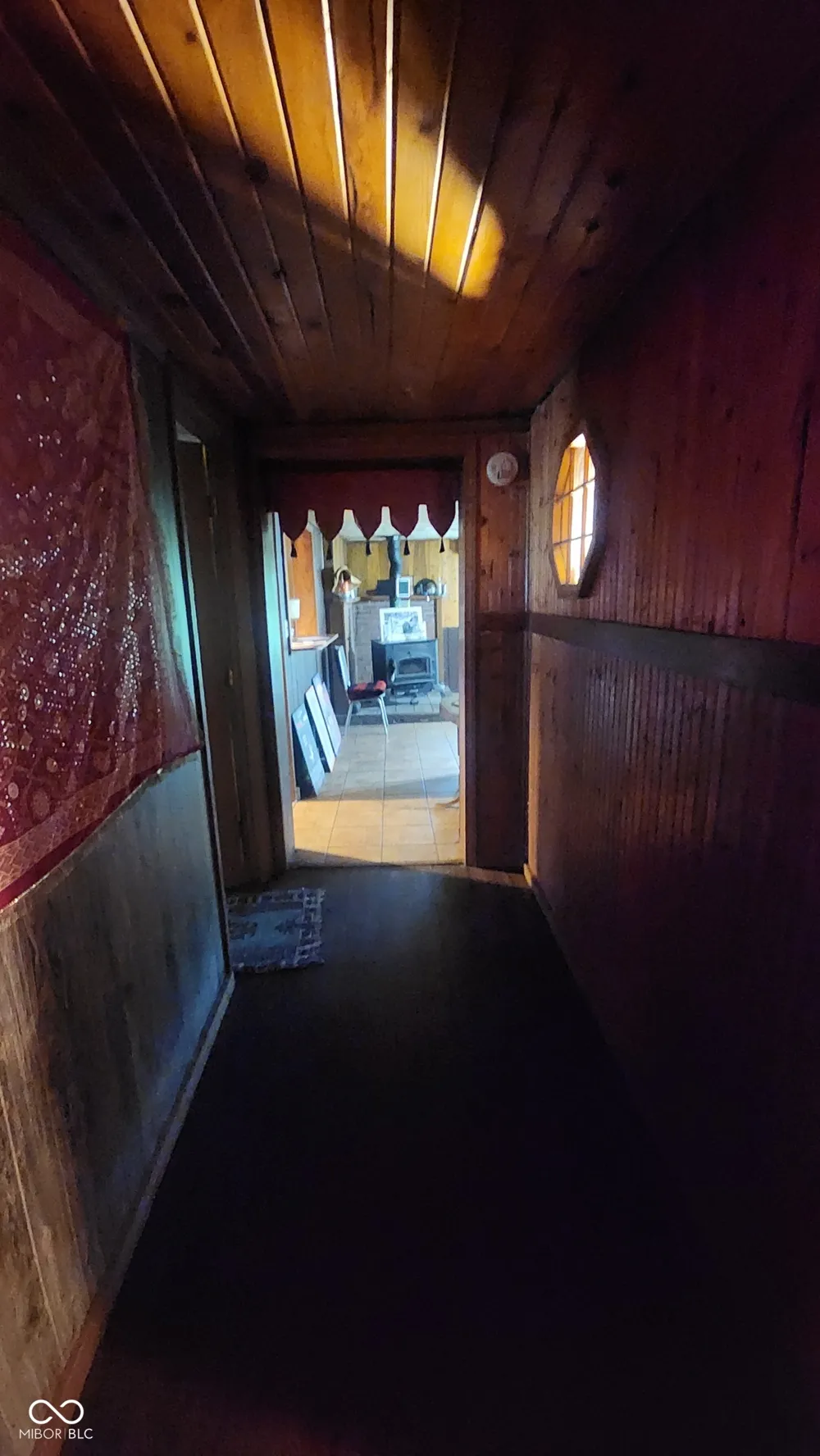 92 E Trestle Road Veedersburg, IN 47987