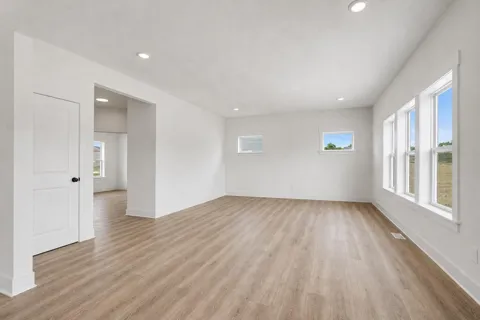 7964 Snow View Drive SE