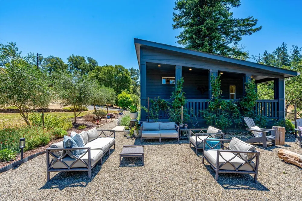 1055 Sundown Trail Santa Rosa, CA 95404