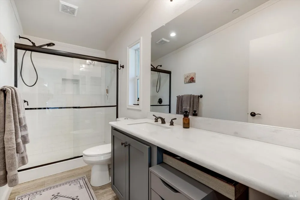 1055 Sundown Trail Santa Rosa, CA 95404