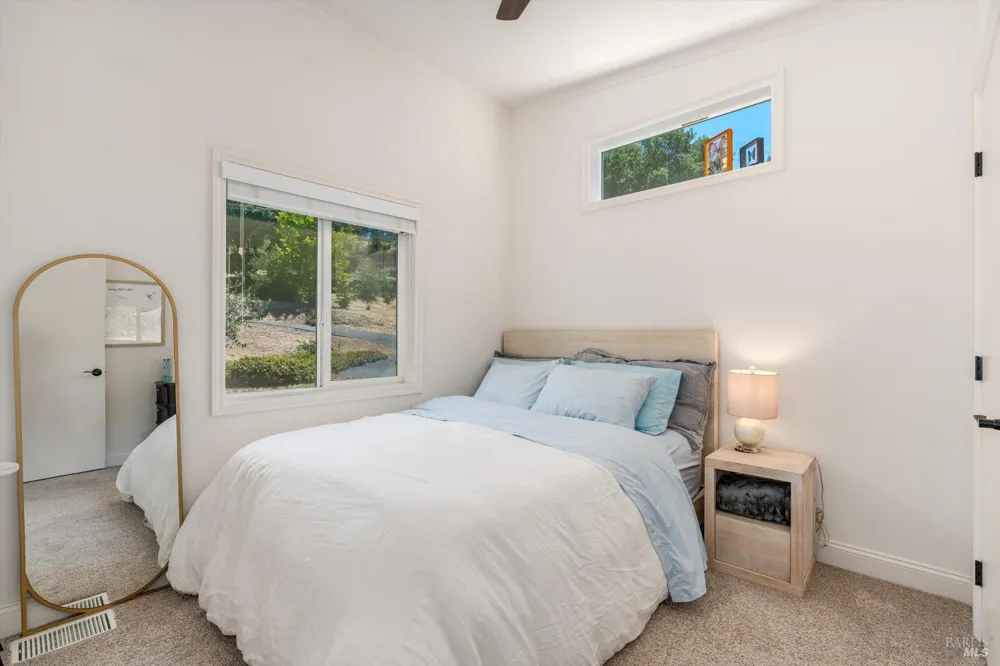 1055 Sundown Trail Santa Rosa, CA 95404