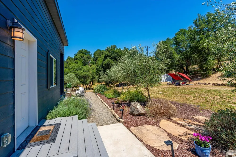 1055 Sundown Trail Santa Rosa, CA 95404