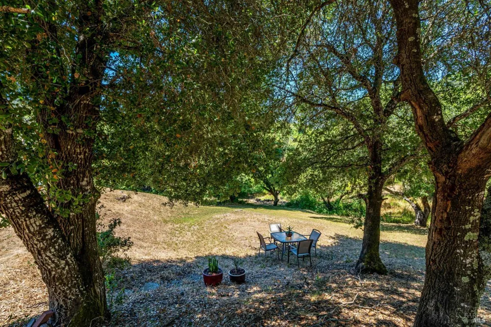 1055 Sundown Trail Santa Rosa, CA 95404