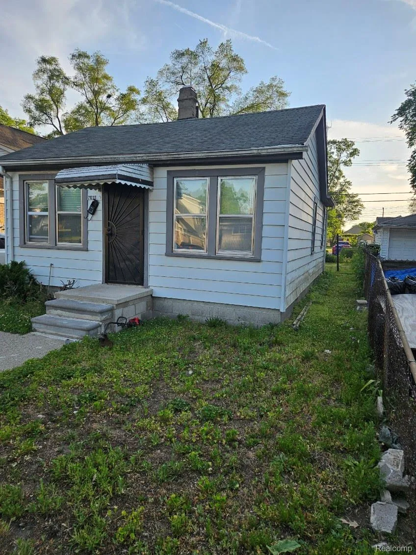 21033 Glen Lodge Road Royal Oak Charter Township, MI 48220
