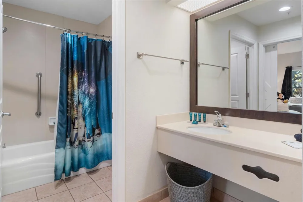 8303 PALM PARKWAY Orlando, FL 32836