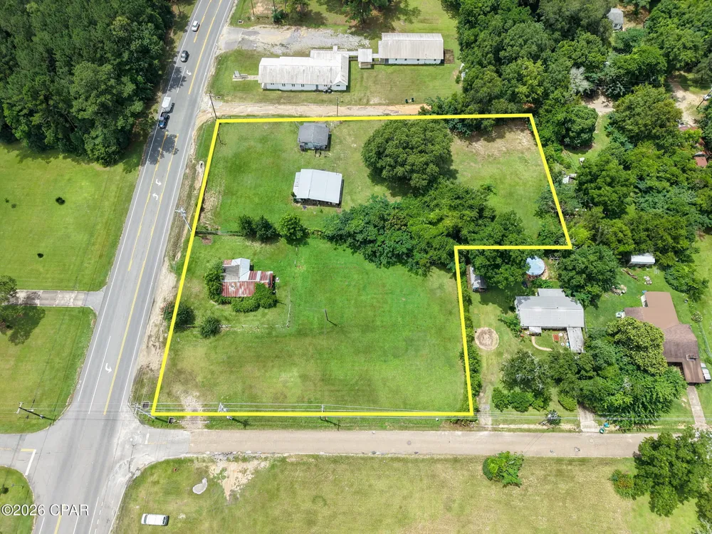 1103 S Waukesha Street Bonifay, FL 32425