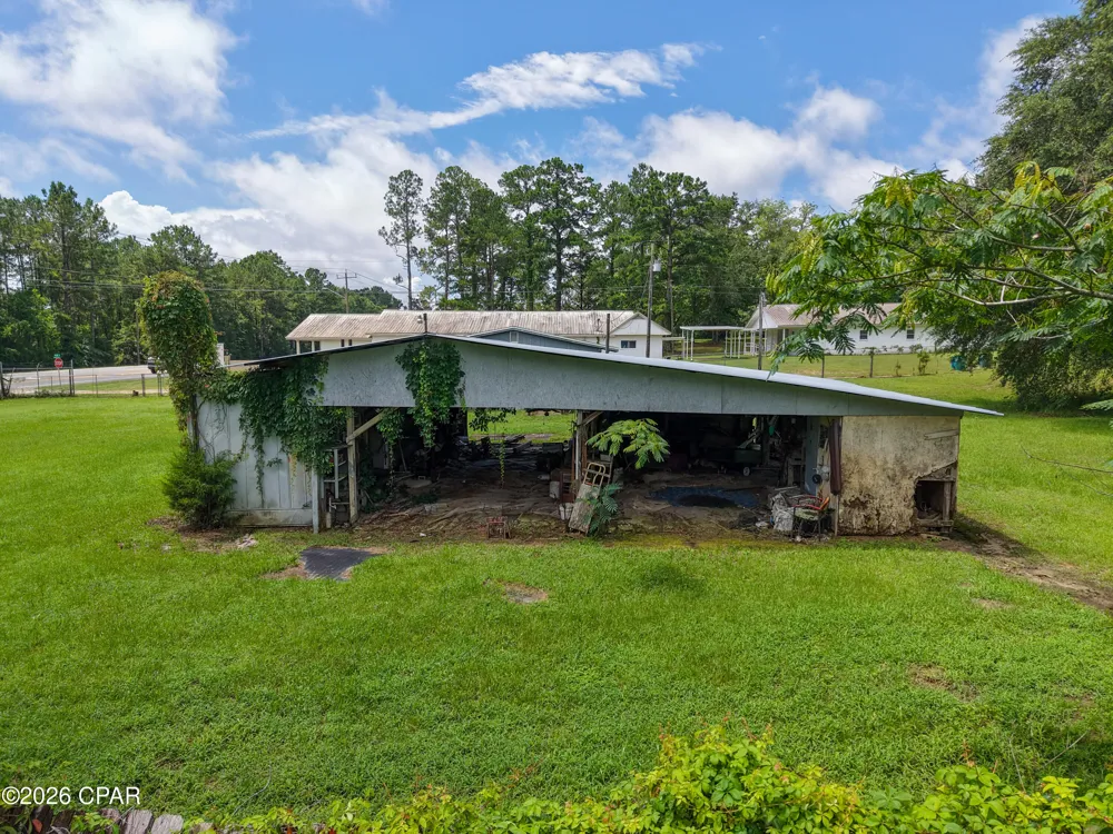1103 S Waukesha Street Bonifay, FL 32425