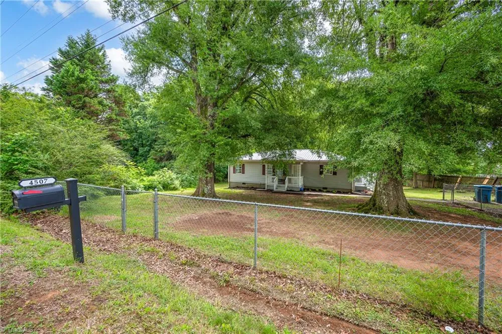 4507 US Highway 64 Mocksville, NC 27028