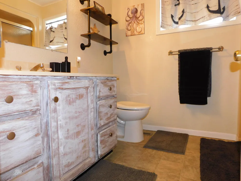 124 Peterson Drive Cheshire Township, MI 49055