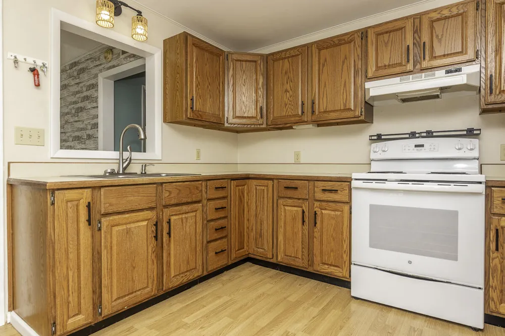 124 Peterson Drive Cheshire Township, MI 49055