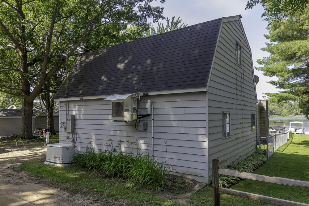 124 Peterson Drive Cheshire Township, MI 49055