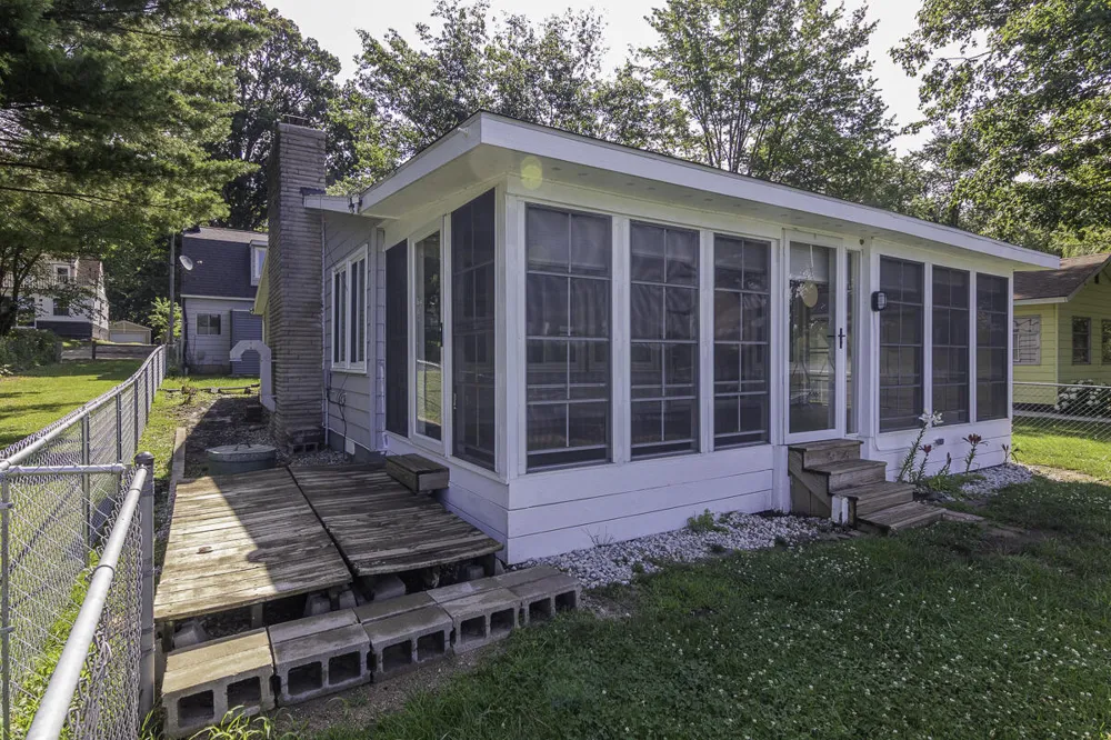 124 Peterson Drive Cheshire Township, MI 49055