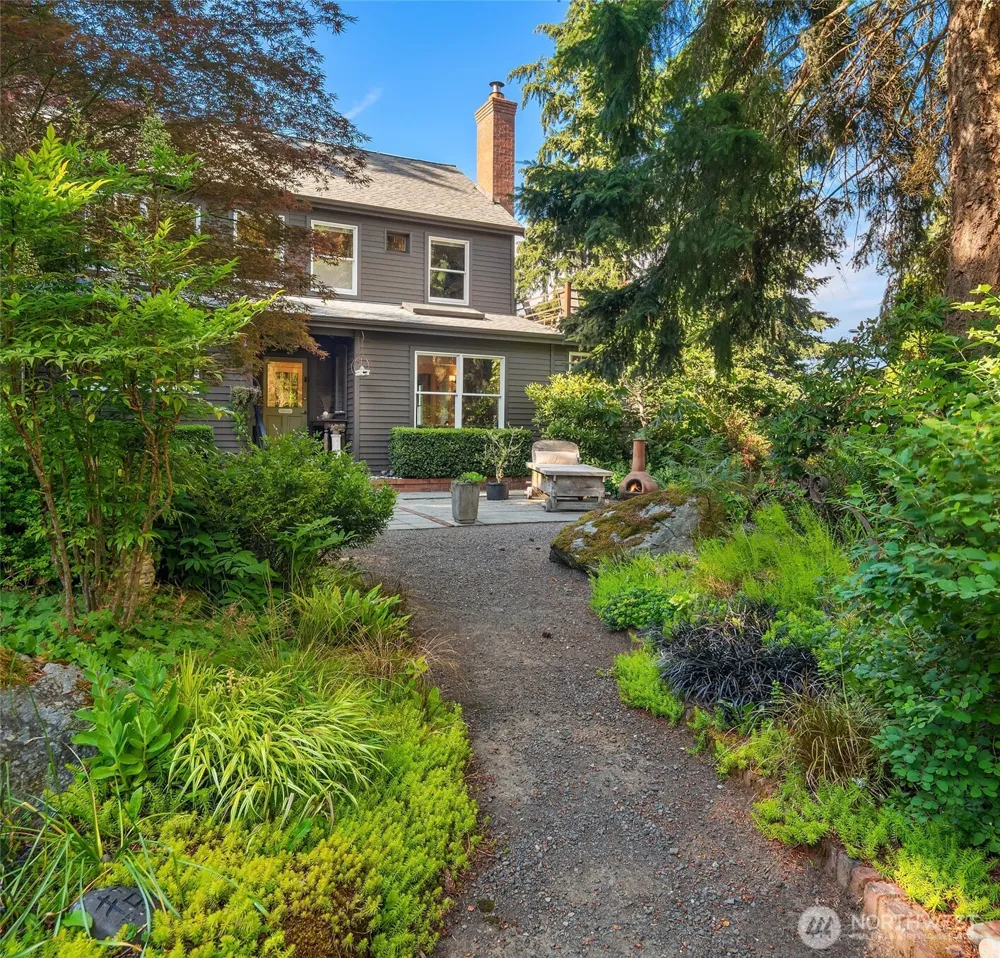8416 SW 216th Street Vashon, WA 98070