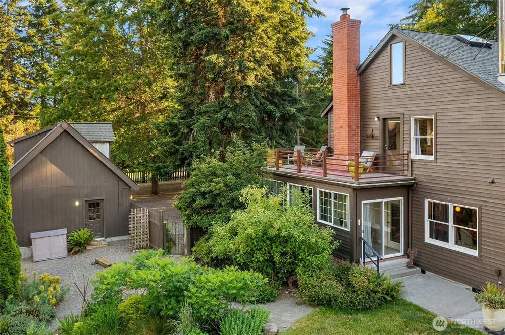 8416 SW 216th Street Vashon, WA 98070